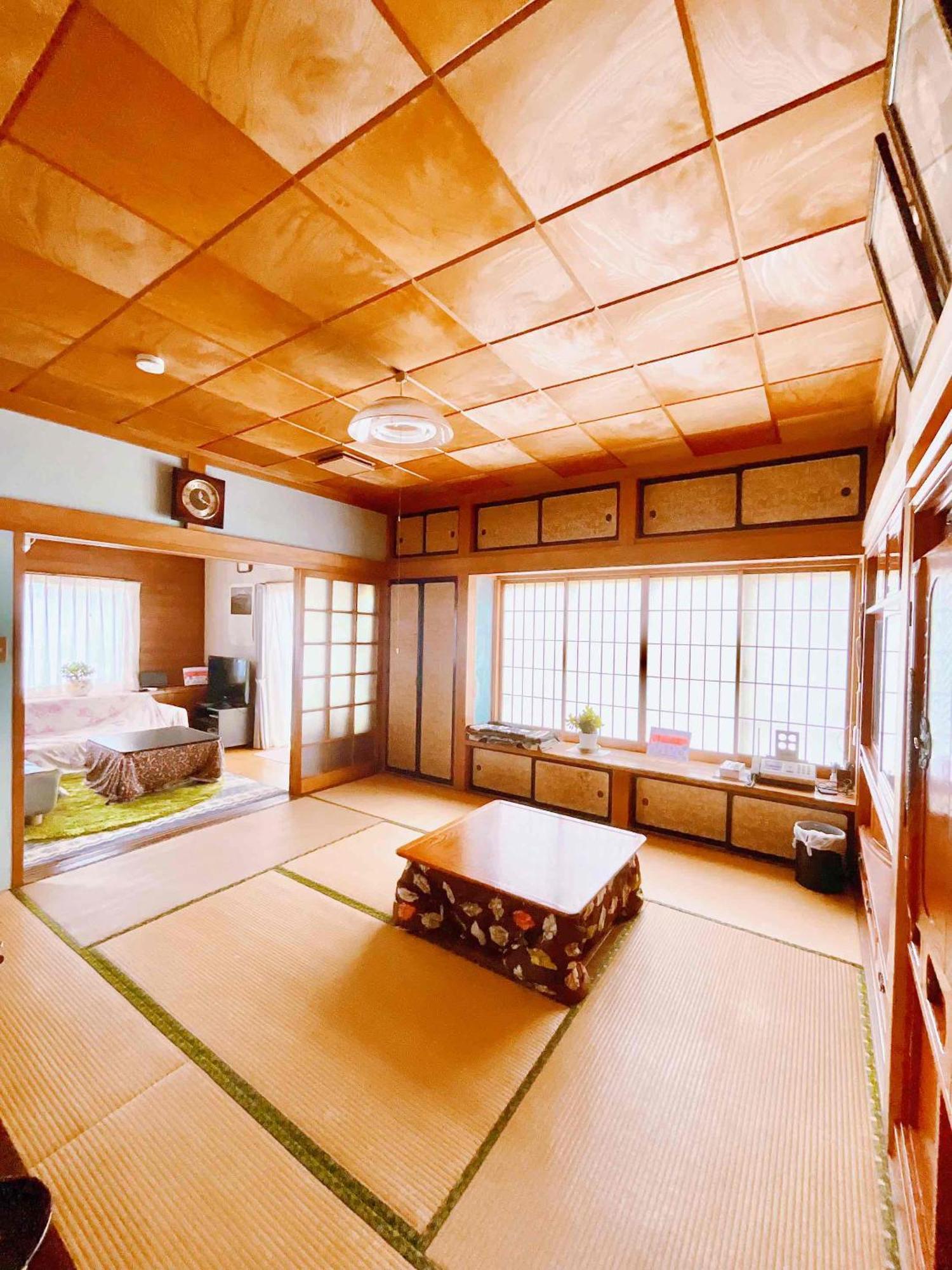 T&T Fujiyama Guest House Fujiyoshida Exterior foto